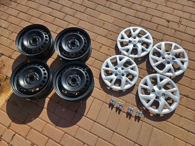Hyundai Grand I10 Hubcaps ,Wheel Rims and Wheel Nuts