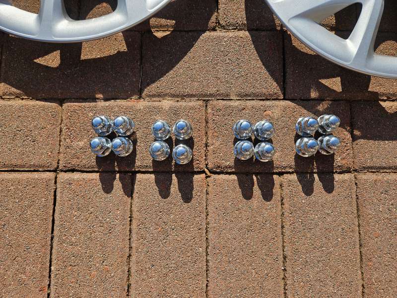 Hyundai Grand I10 Hubcaps ,Wheel Rims and Wheel Nuts