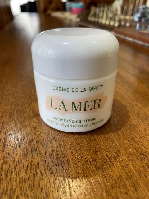 La Mer Moisturizing Cream -100% original, estimated worth R3995,00