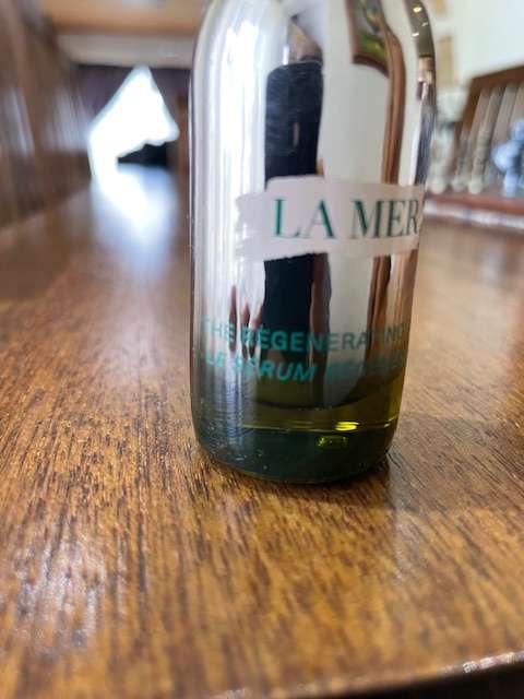 La Mer Regenerating Serum -100% original, worth R3250