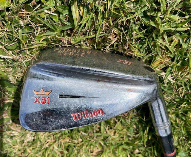 Mixed lot of 5 golf clubs