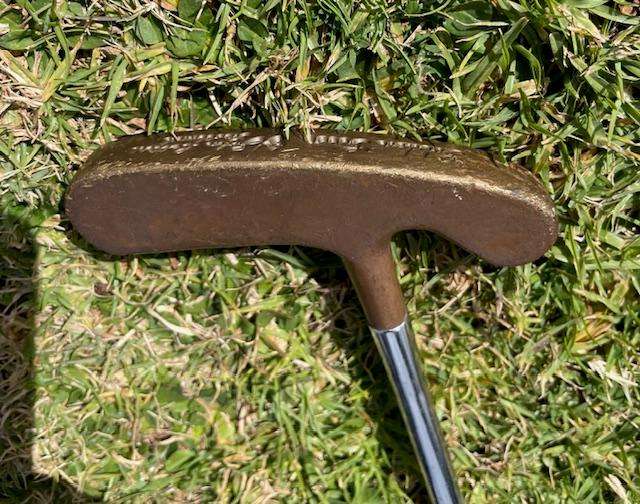 Mixed lot of 5 golf clubs