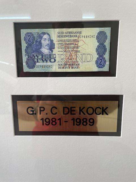 Framed set of uncirculated GPC De Kock bank notes