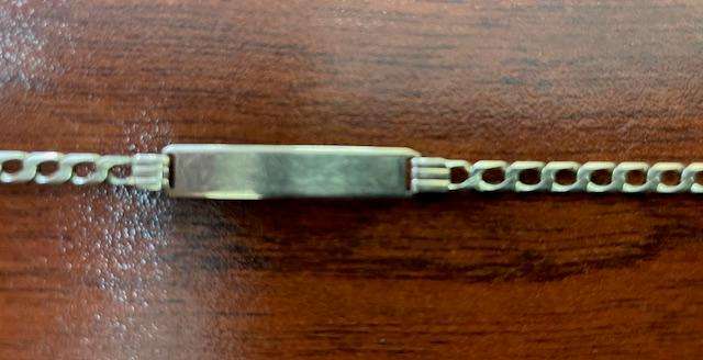 9ct Gold bracelet - 3.8grams