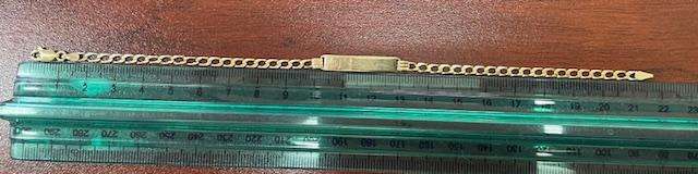 9ct Gold bracelet - 3.8grams
