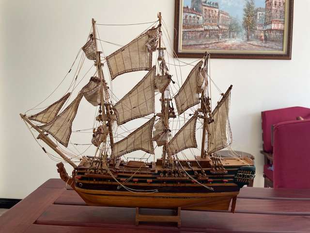 Wooden model ship, very detailed - For restoration