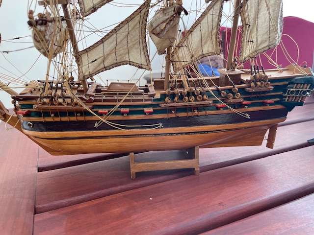 Wooden model ship, very detailed - For restoration
