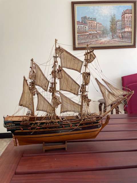 Wooden model ship, very detailed - For restoration