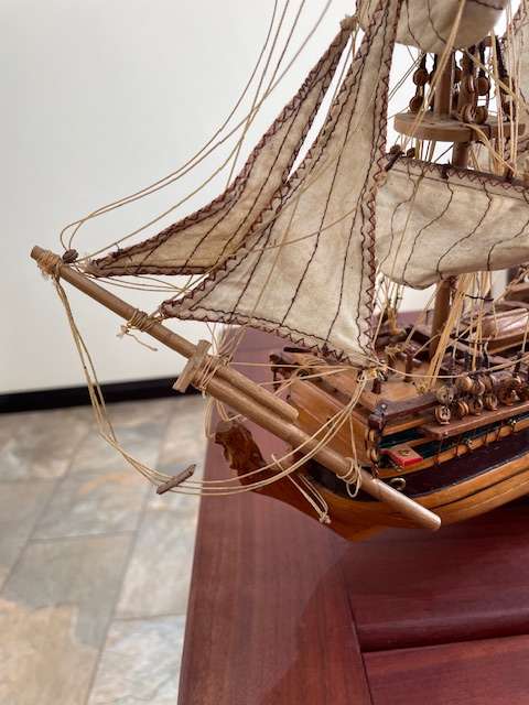 Wooden model ship, very detailed - For restoration