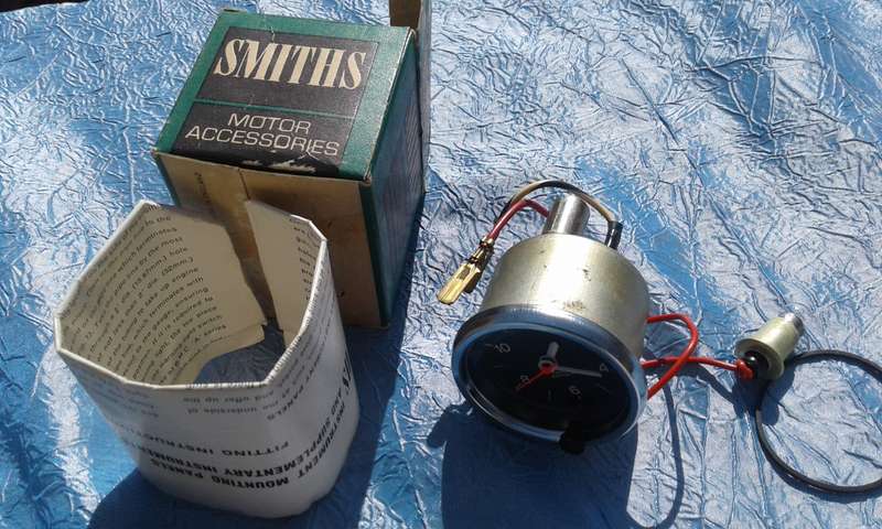 Smiths motor accessory.  Guage.