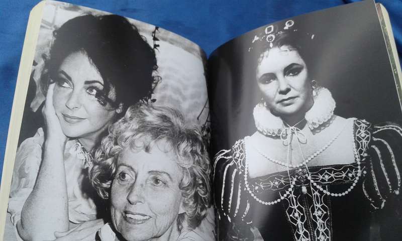 "Elizabeth Taylor" Soft cover.