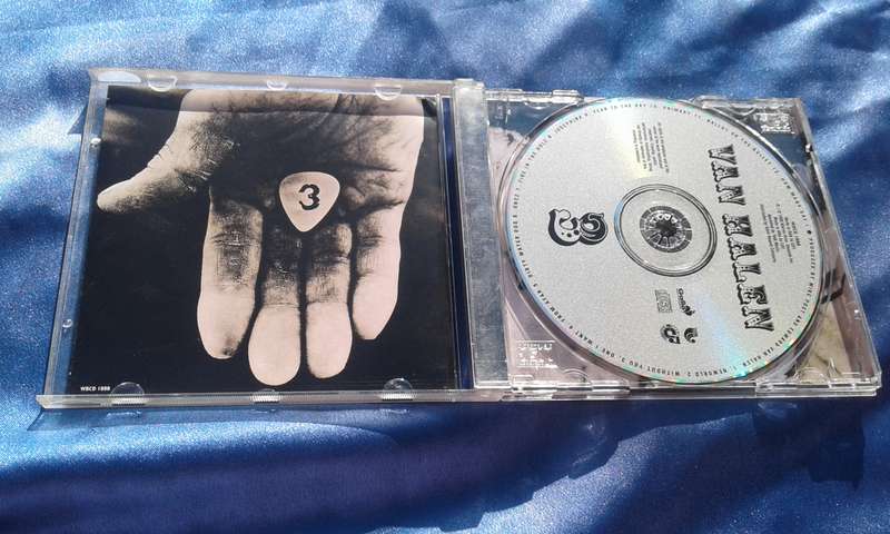 CD Van Halen III.