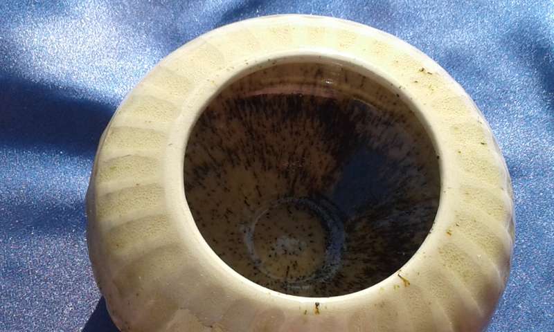 Vase with backmark.