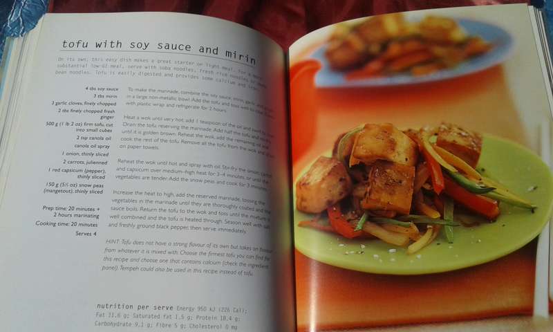 "Low G.I. Food"   Soft cover.