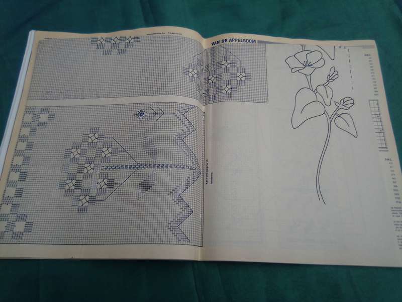"Ariadne" Borduren. Craft magazine with pull-out pattern.