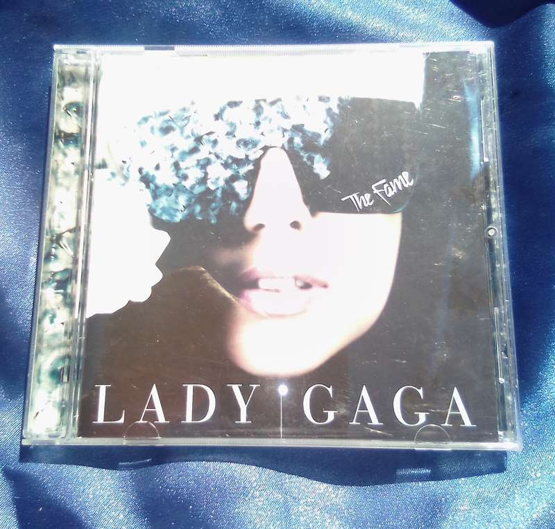 CD Lady Gaga.  The Fame.