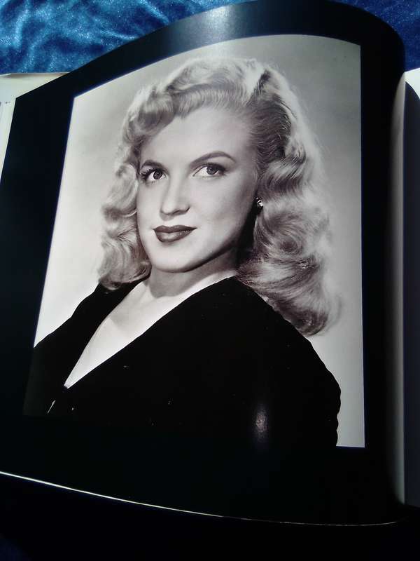 "Marilyn Munroe"  Hard cover.