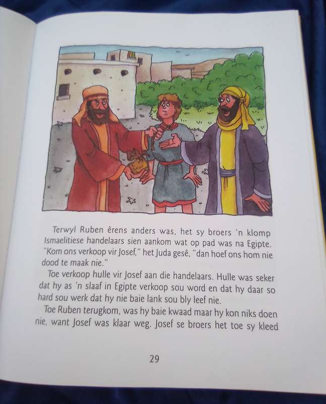 "Gunsteling Bybelverhale vir Kinders"  Hard cover.