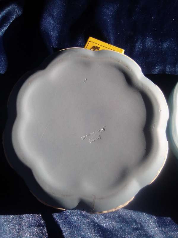 Wedgwood trinket box.  Condition:  Very good.