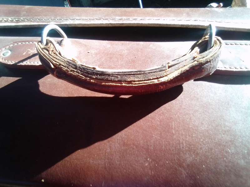 Large brown suotcase   700x460x220mm