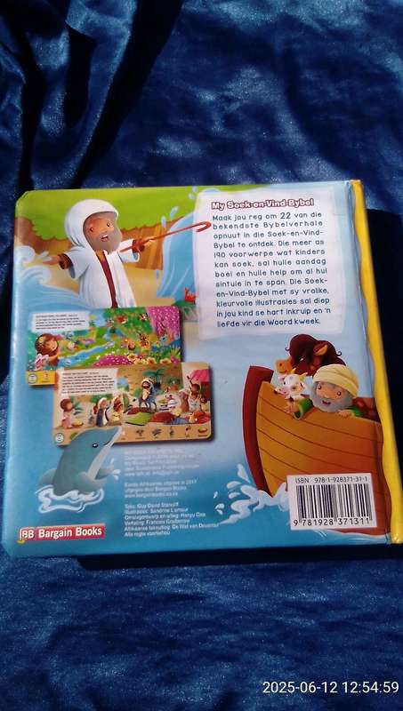 "My Soek-en-Vind Bybel"  Hard cover.  Condition:  Excellent.