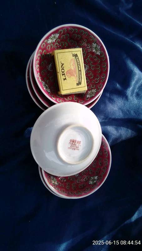 Oriental teaset.   Condition:  Excellent.