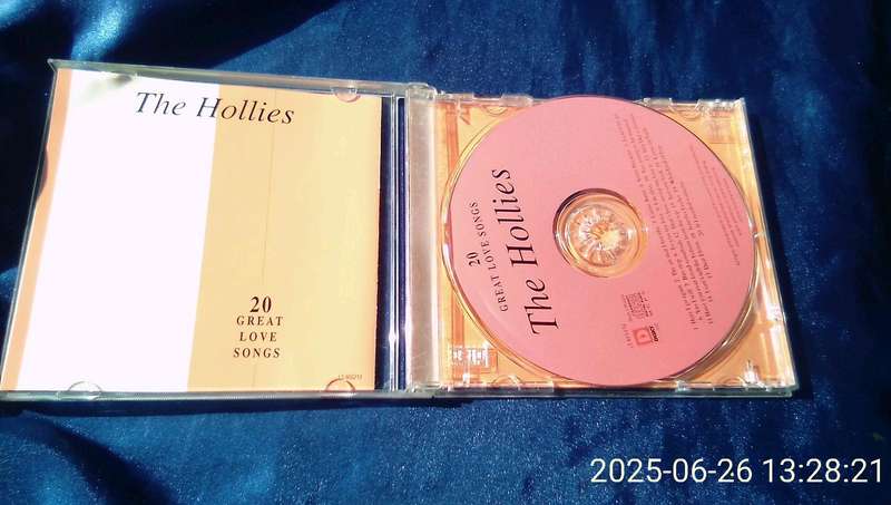CD. The Hollies.