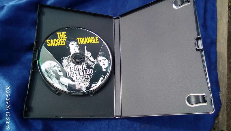 DVD The Sacred Triangle   Bowie Iggy & Lou.  1971-1973.