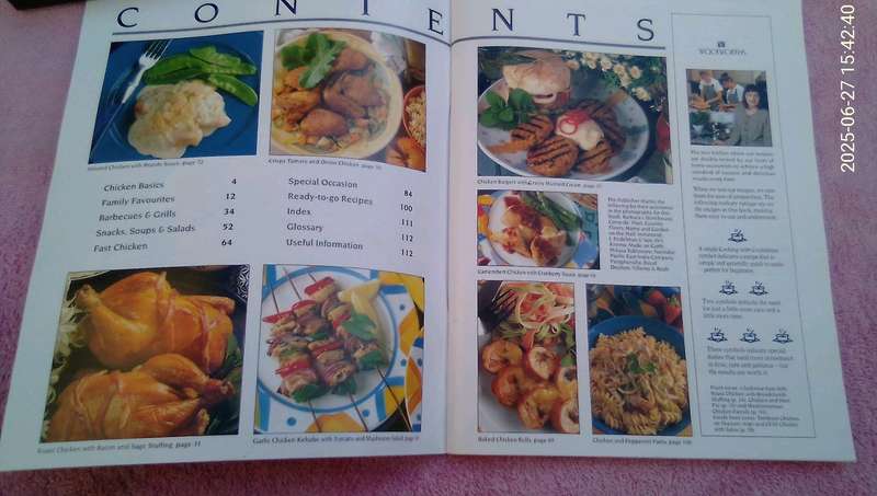 "Chicken Recipes"  Soft cover.