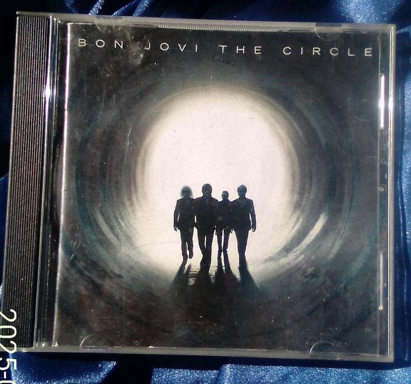CD.  Bon Jovi.  The Circle.