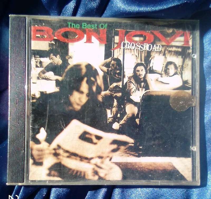 CD.  The Best of Bon Jovi.  Crossroad