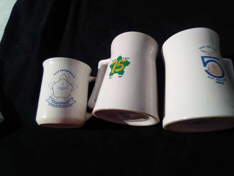 Joblot of Military mugs.  Condition:. Very good.