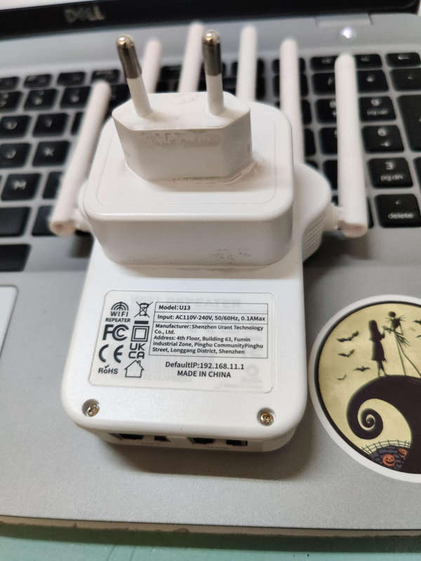WiFi signal enhanser