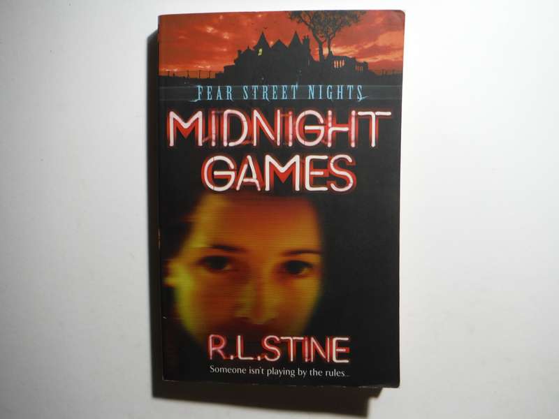 Fear Street Nights - Midnight Games - Paperback - R.L. Stine