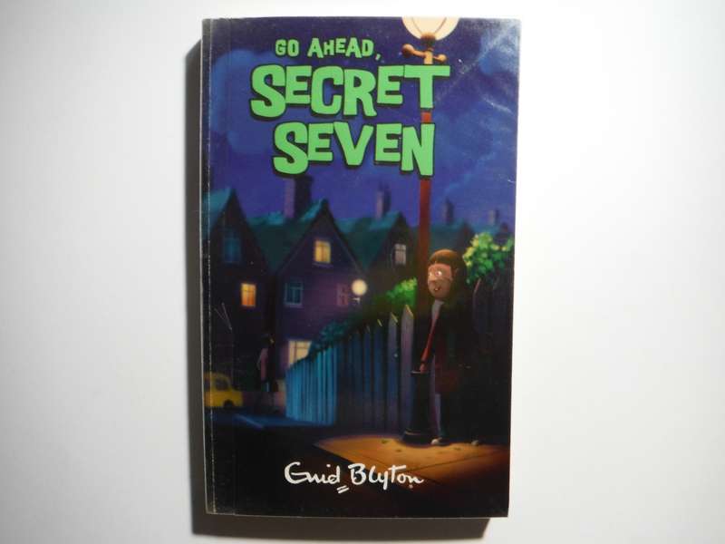 Go Ahead, Secret Seven - Paperback - Enid Blyton