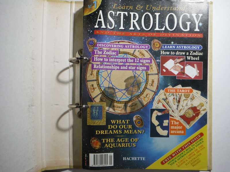 Learn & Understand Astrology : Issues 1-17 and Issues 31-34 with Binder