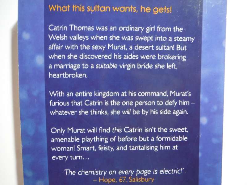 Mills & Boon : Seduced by the Sultan - Paperback - Sharon Kendrick