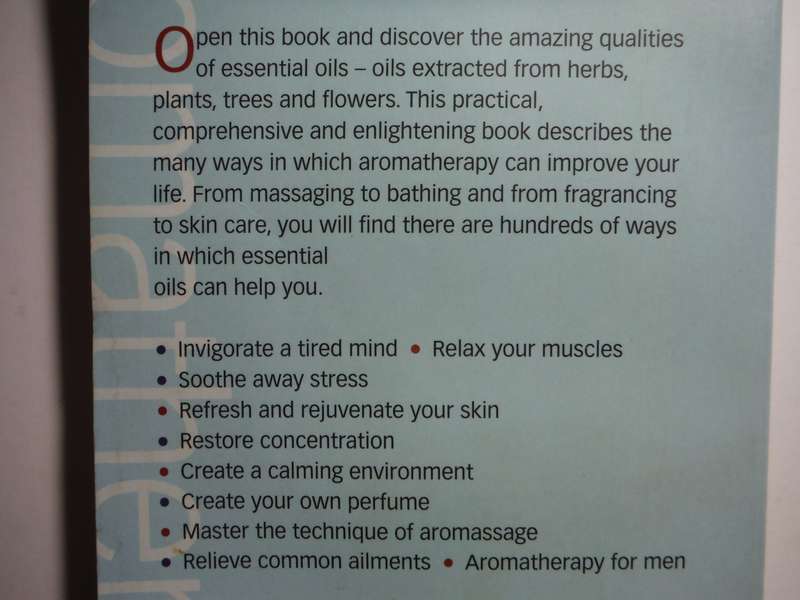 Aromatherapy : A Practical Guide to Essential Oils and Aromassage - Paperback - Jan Balkam