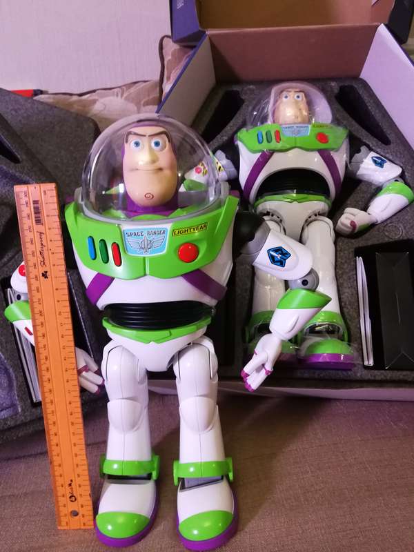 Robosen Buzz LightYear - Life Like Life Size