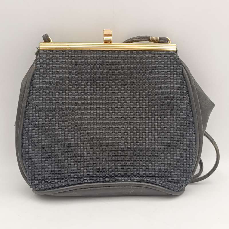 Vintage YvesSt.Tropez LA Maison de Pointer black handbag