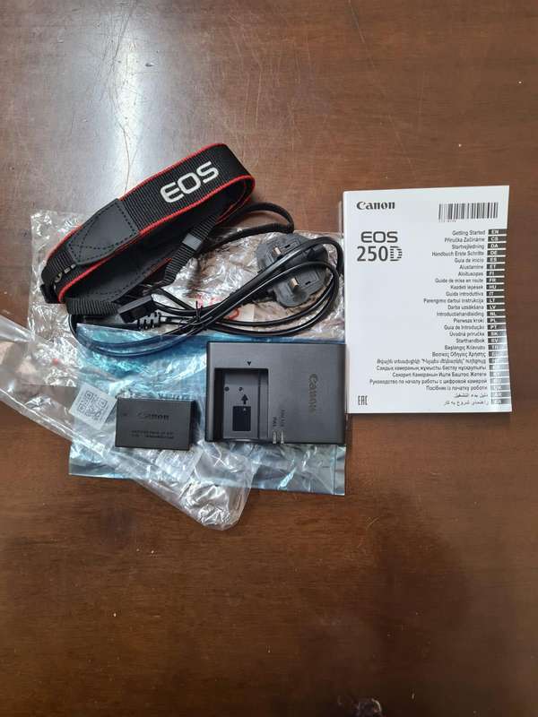 Brand new Canon EOS 250D with EF-S18-55mm f/3,5-5.6 III lens