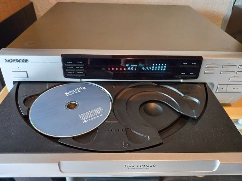 Kenwood 5 Disc cd player !!! BARGAIN !!!