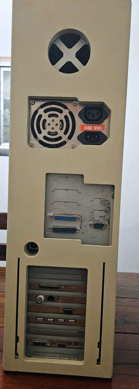 Vintage Pentium 1 - 133Mhz Full Tower PC (1995)