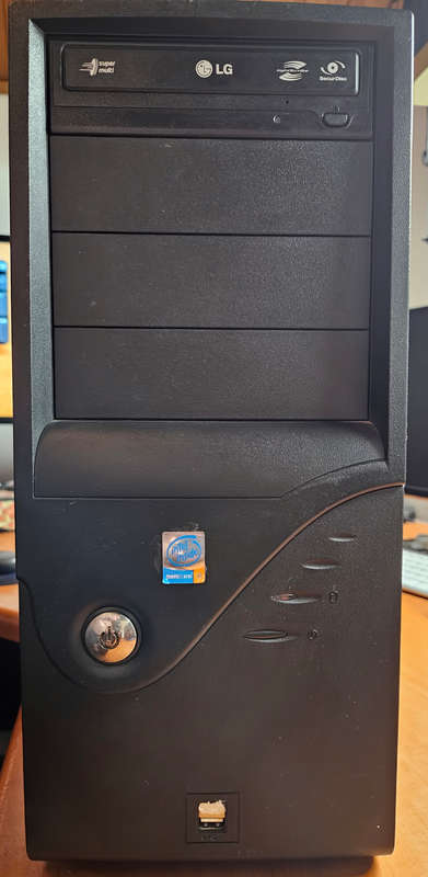 Pentium 4 Desktop PC. 2Gb RAM- 250Gb HDD - TNT2 -SB Live! (Extras)