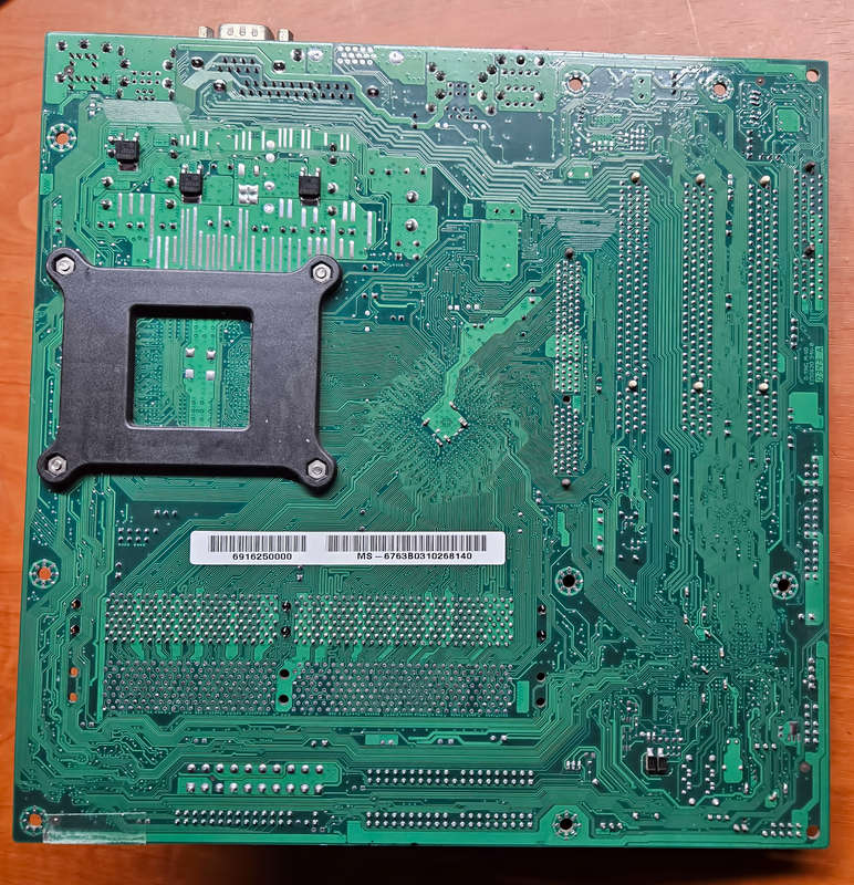 Pentium 4 Mother Board- 1Gb RAM & I/O shield