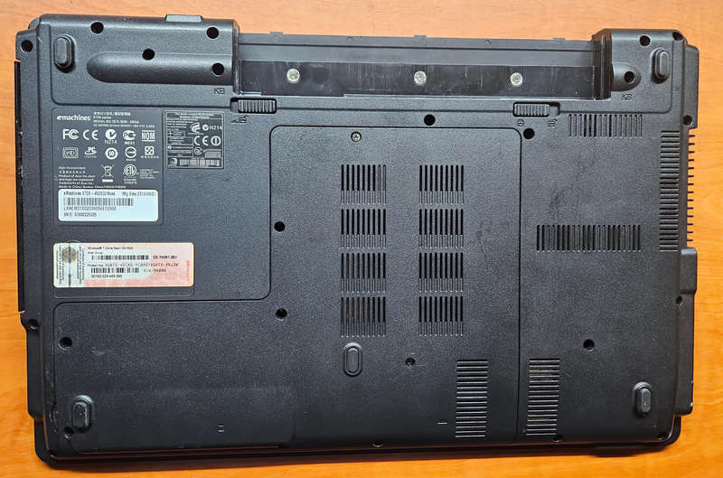 Acer E728 Computer