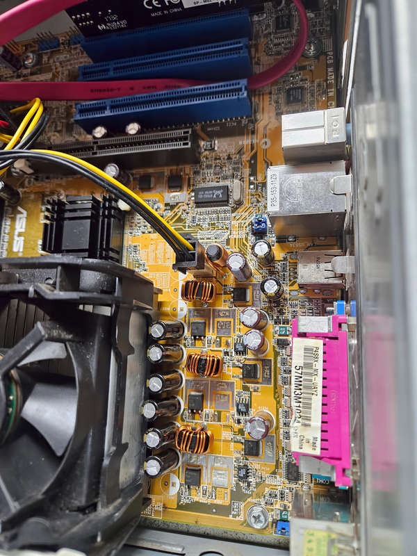 Pentium 4 Windows 98 PC 2005
