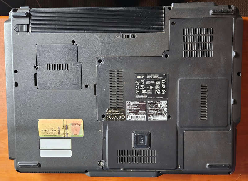 Acer TM 5730 Laptop