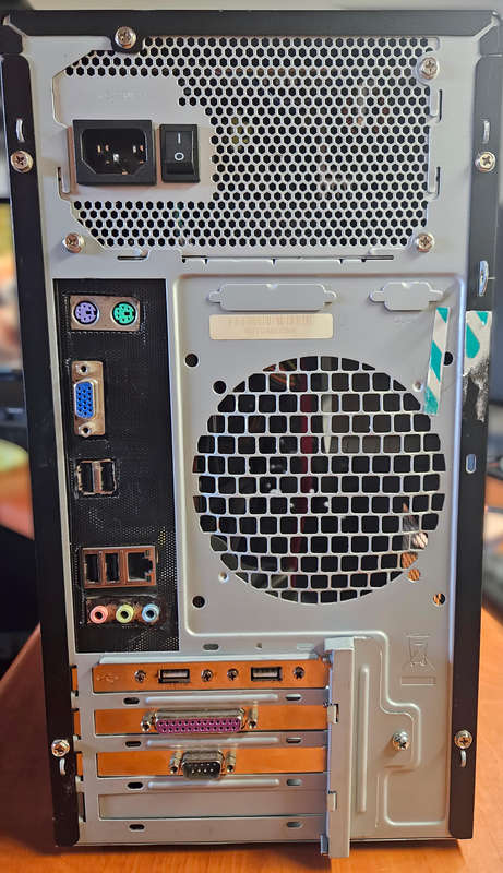 Mecer Windows 10 Desktop PC. 3.3Ghz, 4Gb RAM - 500Gb HDD