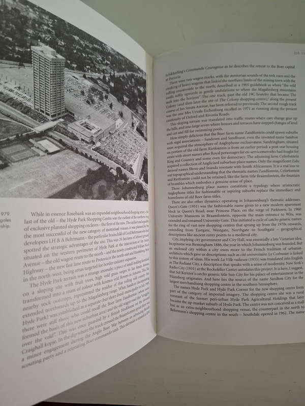 Johannesburg Transition: Architecture and Society from 1950 (Clive M. Chipkin)